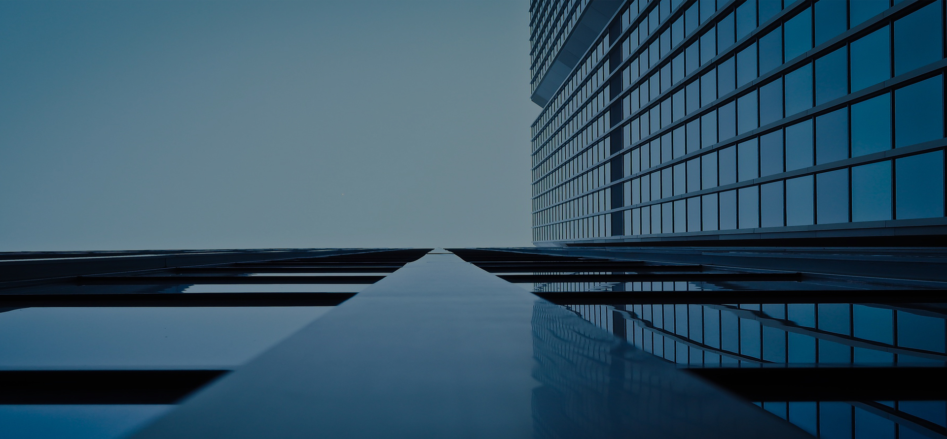 <small>Una inversión siempre conlleva sus riesgos</small>SEGUROS EMPRESAS
